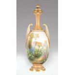 HARRY DAVIS. A FINE EARLY 20TH CENTURY ROYAL WORCESTER PORCELAIN SLENDER CABINET VASE AND COVER