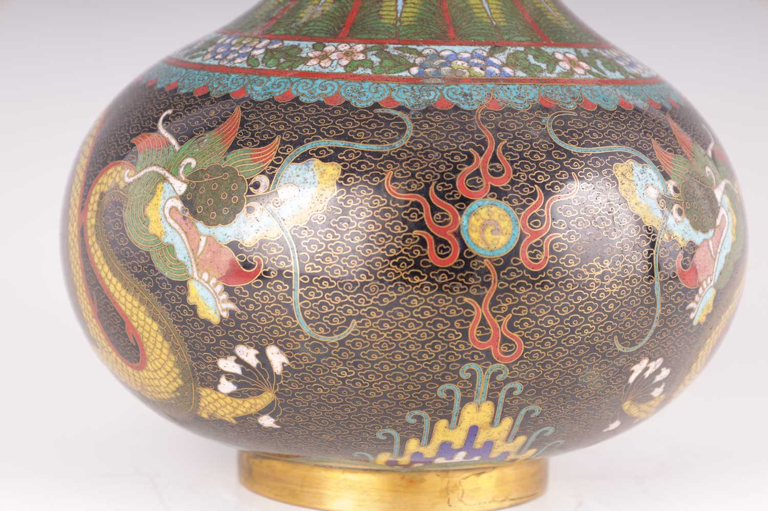 A 20TH CENTURY CHINESE CLOISONNE VASE - Image 2 of 7