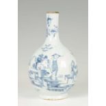 AN 18TH CENTURY BLUE AND WHITE DELFT BOTTLE VASE