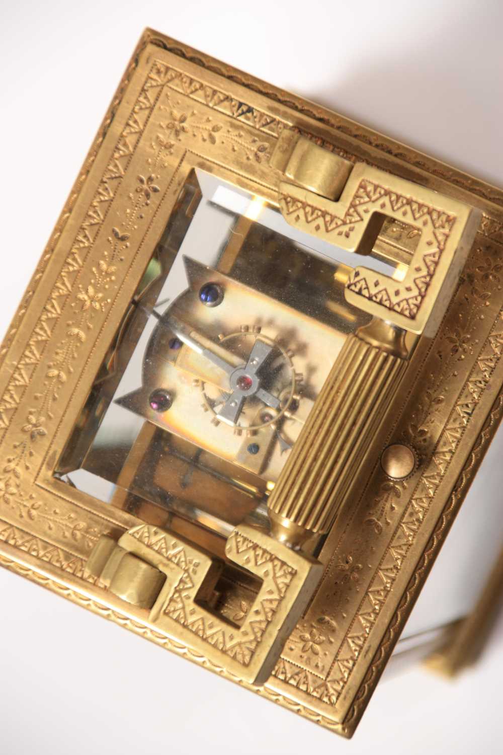 A LATE 19TH CENTURY FRENCH ENGRAVED BRASS REPEATING CARRAIGE CLOCK WITH ALARM - Image 9 of 10