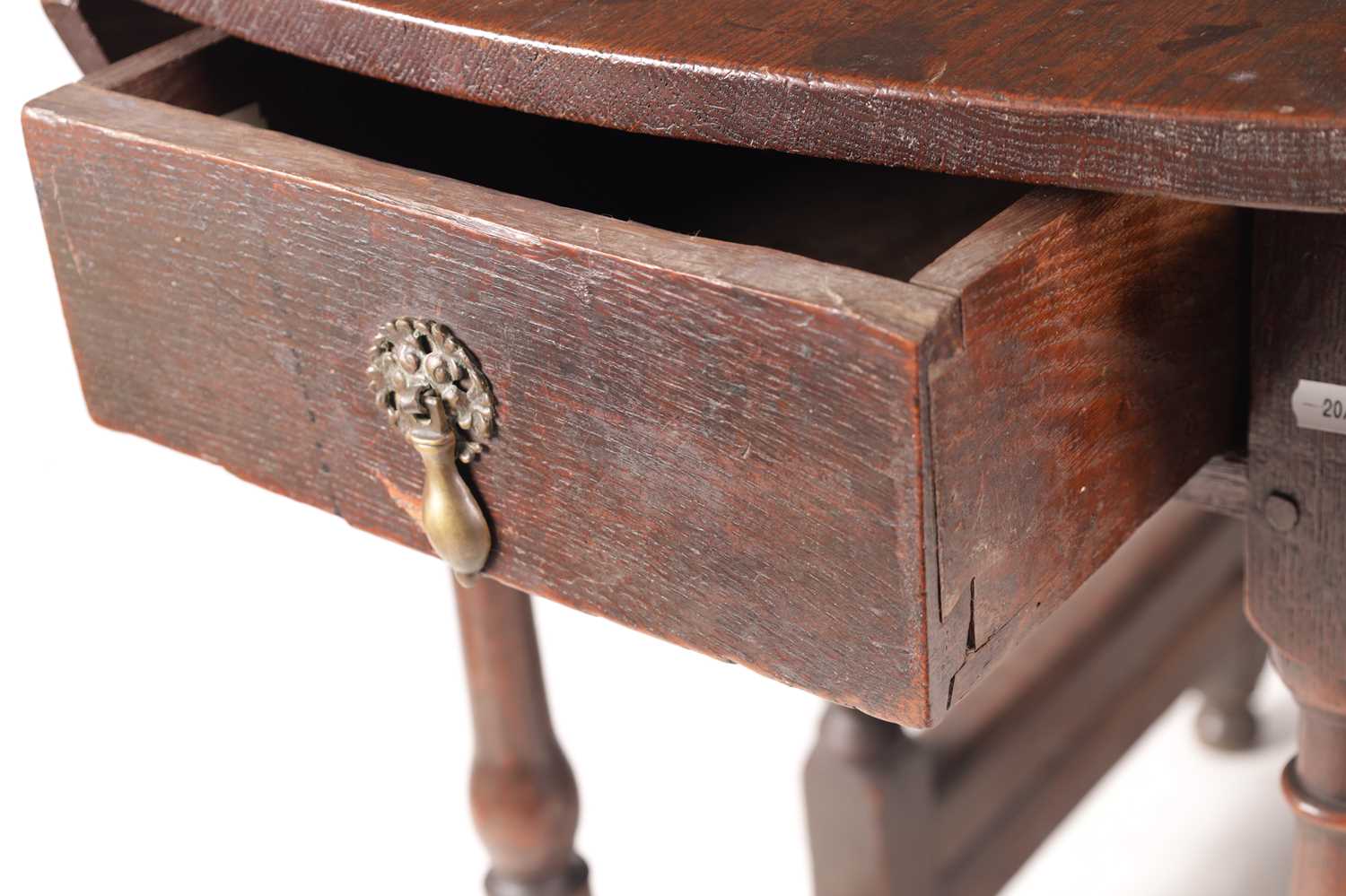 AN 18TH CENTURY OAK GATE LEG TABLE OF SMALL SIZE - Bild 8 aus 8