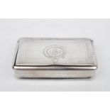 19thC continental engine turned and engraved snuff box with hinged lid, 7.5cm in Width. 59g total