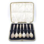 Set of Silver of six Silver teaspoons in fitted case, Sheffield 1936 . 82g total weight