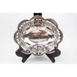 George V Silver Pierced shaped oval bowl with pierced edges. 20cm in Diameter. Birmingham 1926. 167g