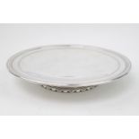 Good quality Silver Circular Tazza / Comport dish with reeded rim. 21.5cm in Diameter. Sheffield