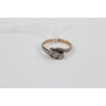 Ladies 9ct Gold Diamond set 3 stone ring 2.1g total weight