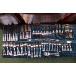 Good quality Sheffield Silver plated 8 Piece setting with Carving set in fabric holder