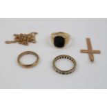 Collection of 9ct Gold Jewellery inc. 3 Rings, Cross and a small chain 16g total weight