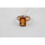 Ladies 9ct Gold Rectangular cut Amber coloured stone ring 3.5g total weight