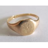 A 9ct gold signet ring 3g size O