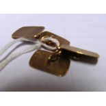 A pair of 9ct gold cufflinks 3.7g