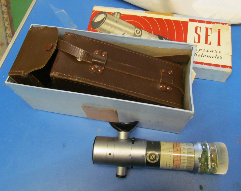 An SE1 exposure photometer, Appareil photographique Kposes, condenser conversion unit for Paragon