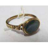 A 9ct gold opal style ring Size P