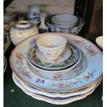 A collection of Chinese and Japanese porcelain including five pieces from the Vung Tau Cargo
