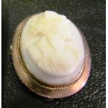 A 9ct mounted cameo 20mm x 27mm frame