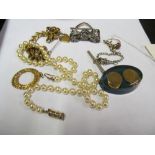 Various costume jewellery