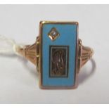 A 9ct ring, blue enamel and engraved initials, size K/L 2.5g