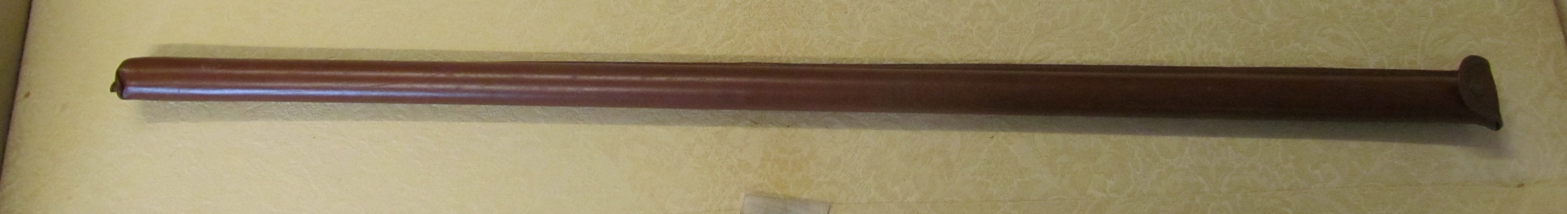 A Stinger snooker cue (i.c), surveyor's measure and a spirit level - Image 4 of 6