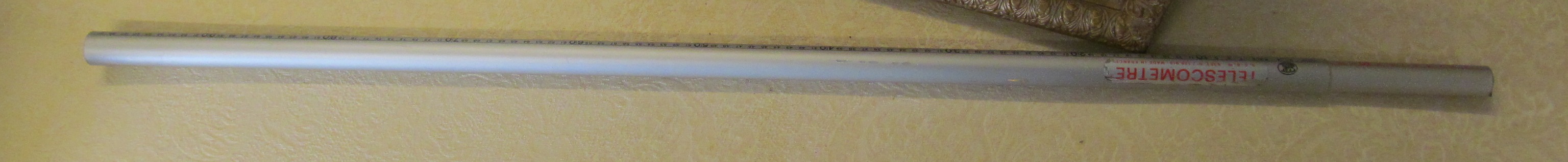 A Stinger snooker cue (i.c), surveyor's measure and a spirit level - Image 6 of 6