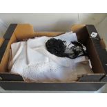 A box of linen and lace collar