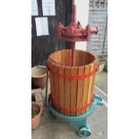 A large cider/apple press (as new)