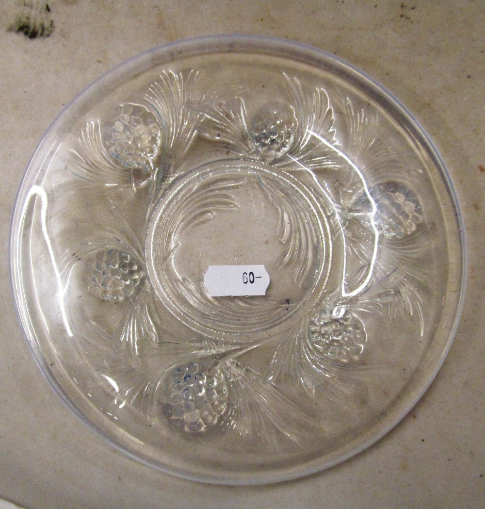 A 1930s Jobling fircone plate