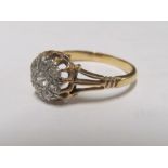 An 18ct gold diamond cluster ring 3g