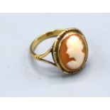 A 9ct Yellow Gold Ring set with Cameo, 2.2 gms Size I
