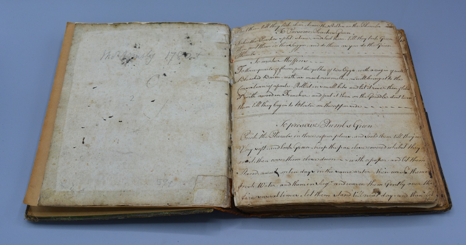 An Early handwritten cookbook containing many recipes dated 1780 - Image 4 of 5