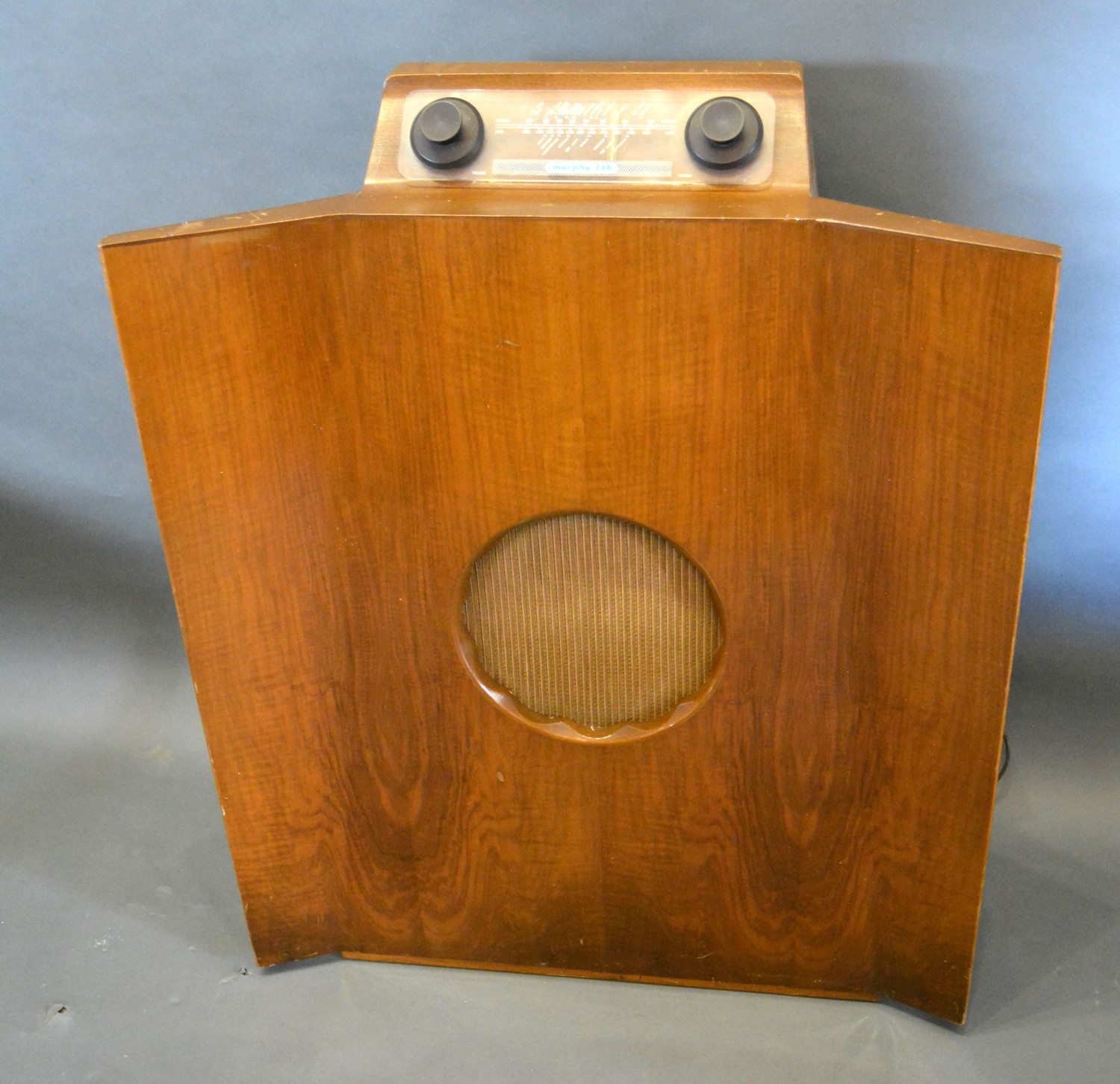 A Murphy 146 Walnut Cased Radiogram