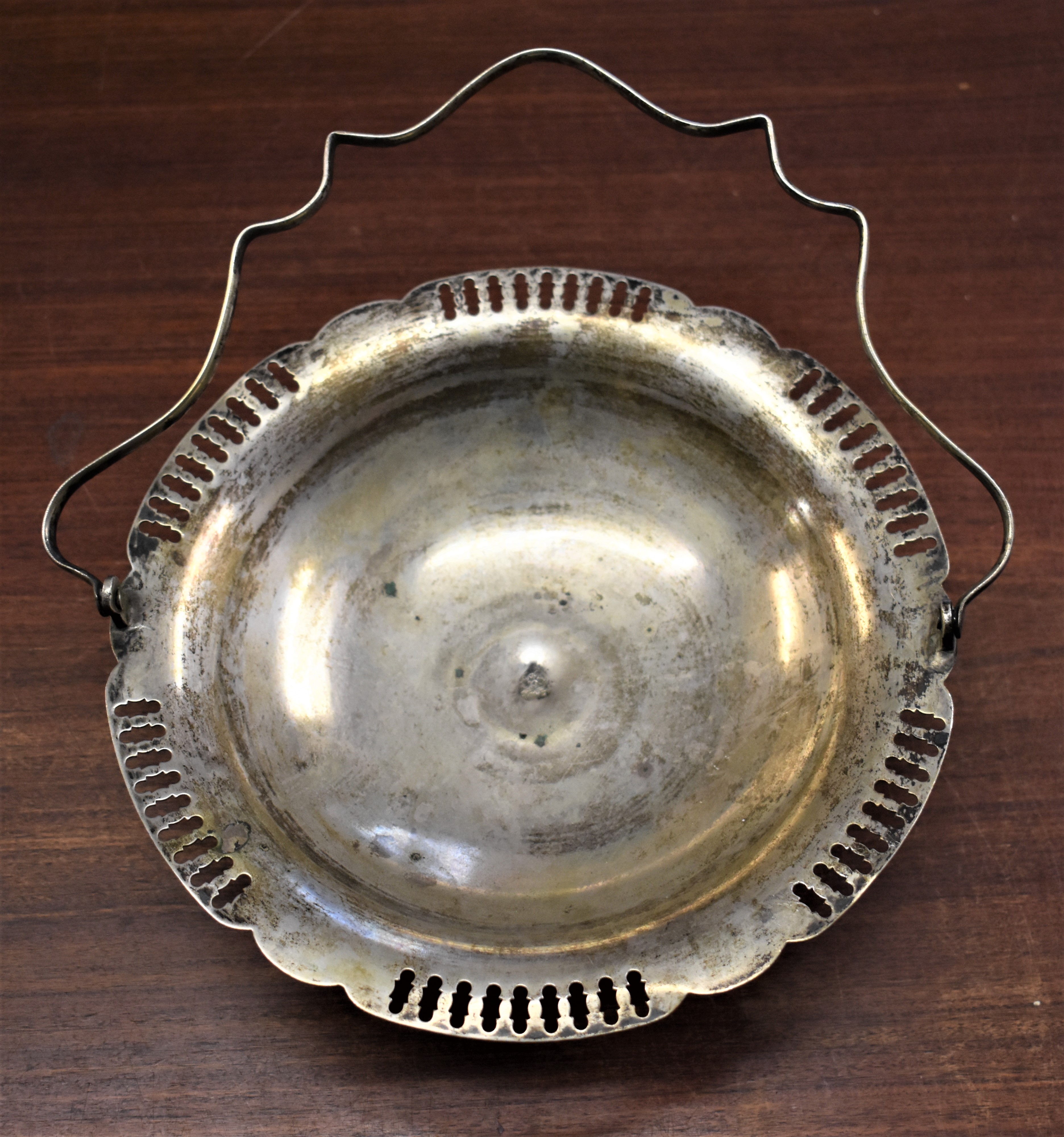 Vintage Arabic Silver-plate Fruit/Cake Bowl, nice design with handle and Arabic stamp in the centre.