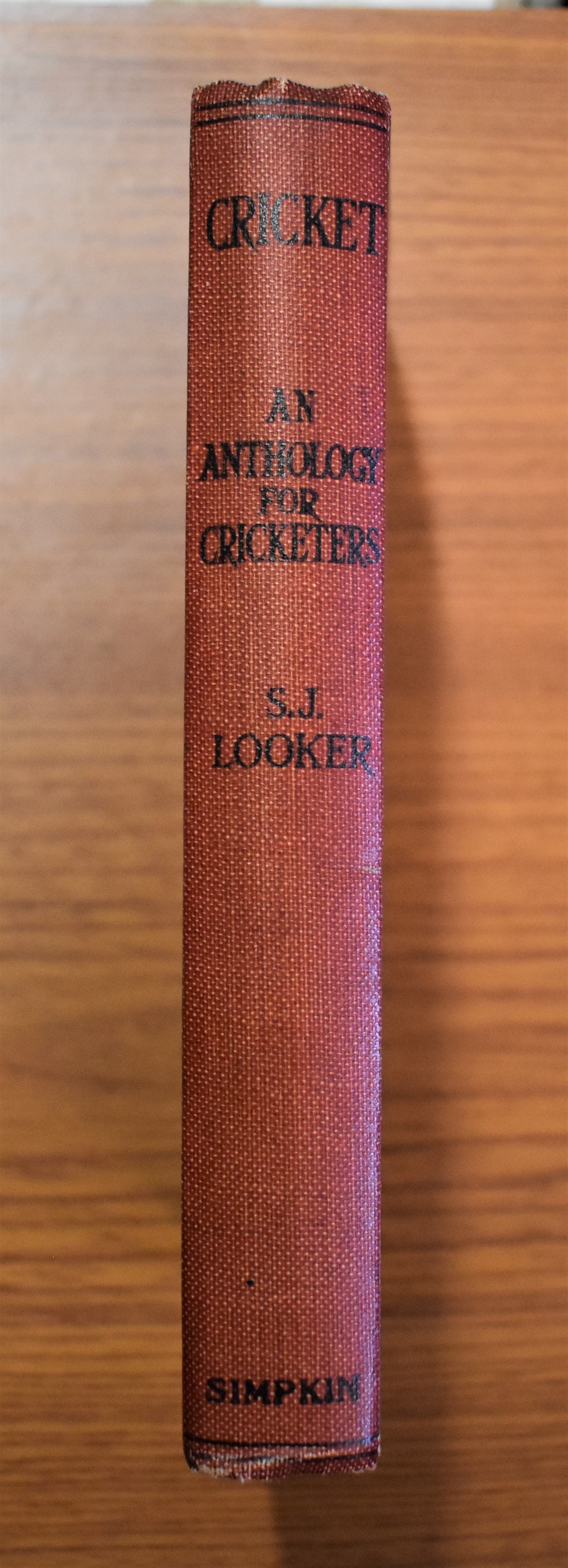 Cricket An Anthology for Cricketers written by S. J. Looker and printed 1925