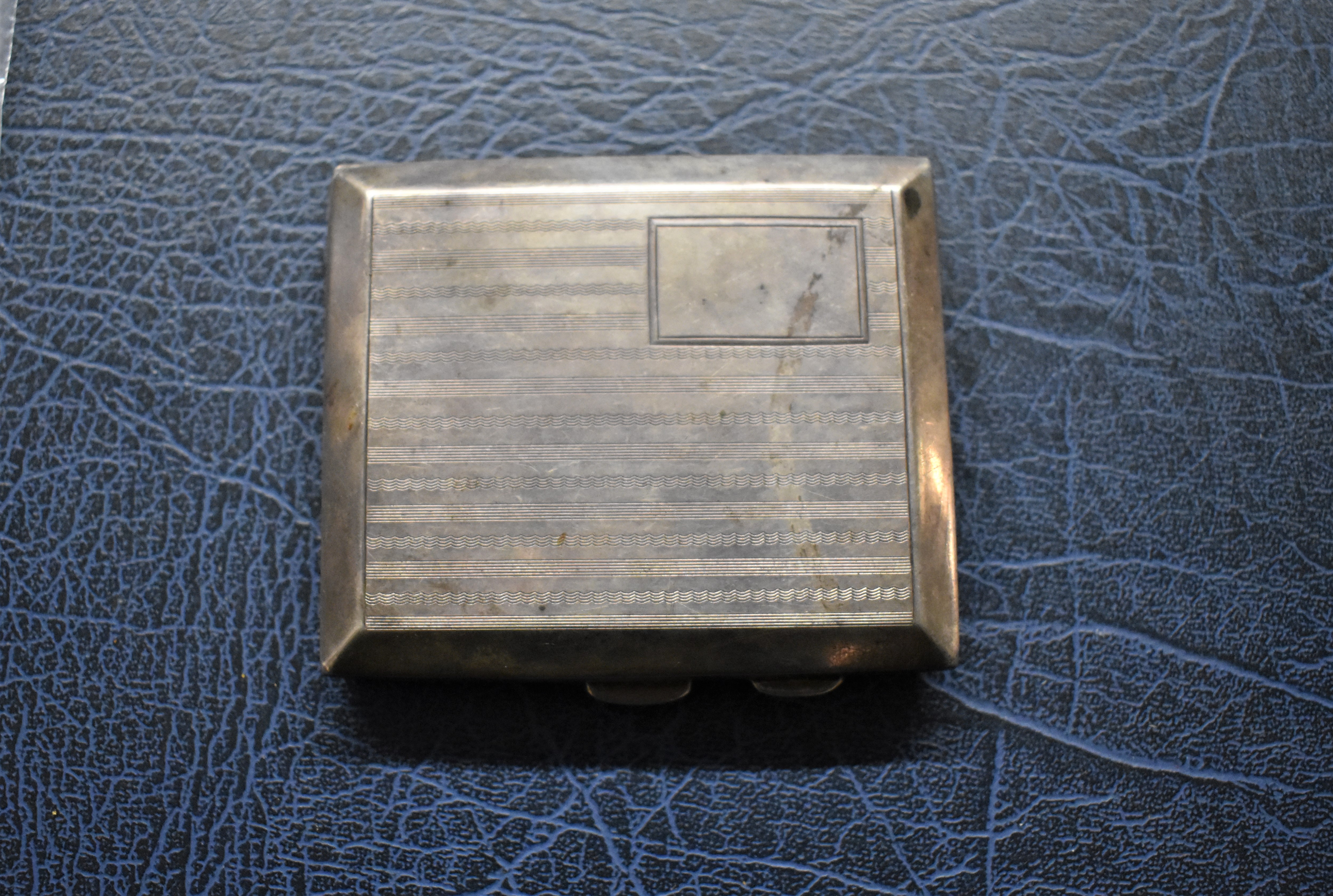 Silver Cigarette Case made M. H. Meyer, Ltd, Clerkenwell Road, London, 1912-1936. A nice piece in