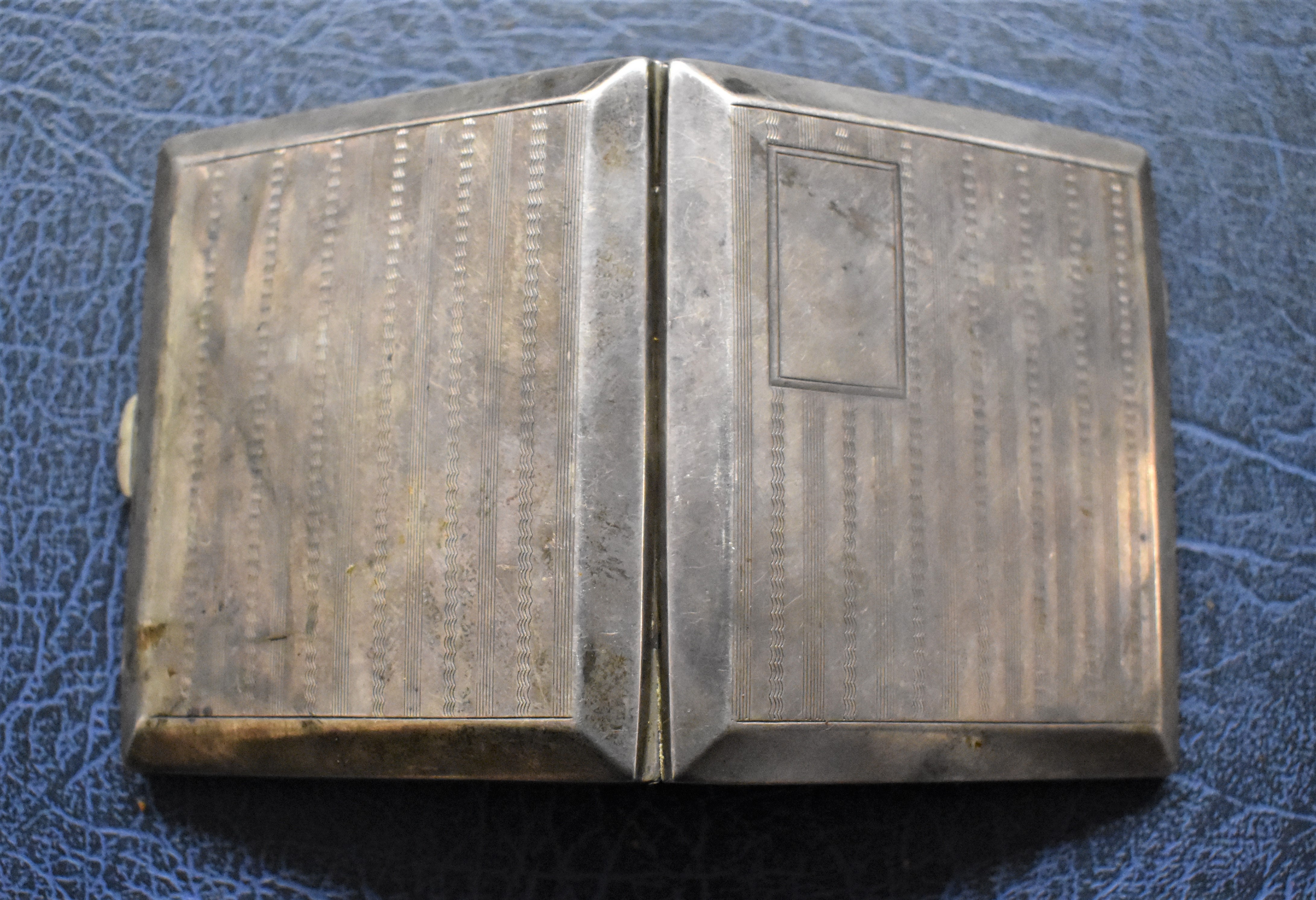 Silver Cigarette Case made M. H. Meyer, Ltd, Clerkenwell Road, London, 1912-1936. A nice piece in - Image 2 of 3