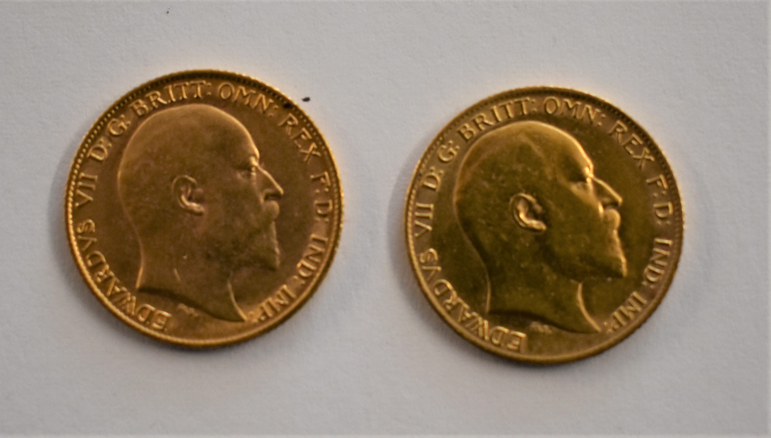 Gold Half Sovereigns 1908 and 1910 (2), EF or better