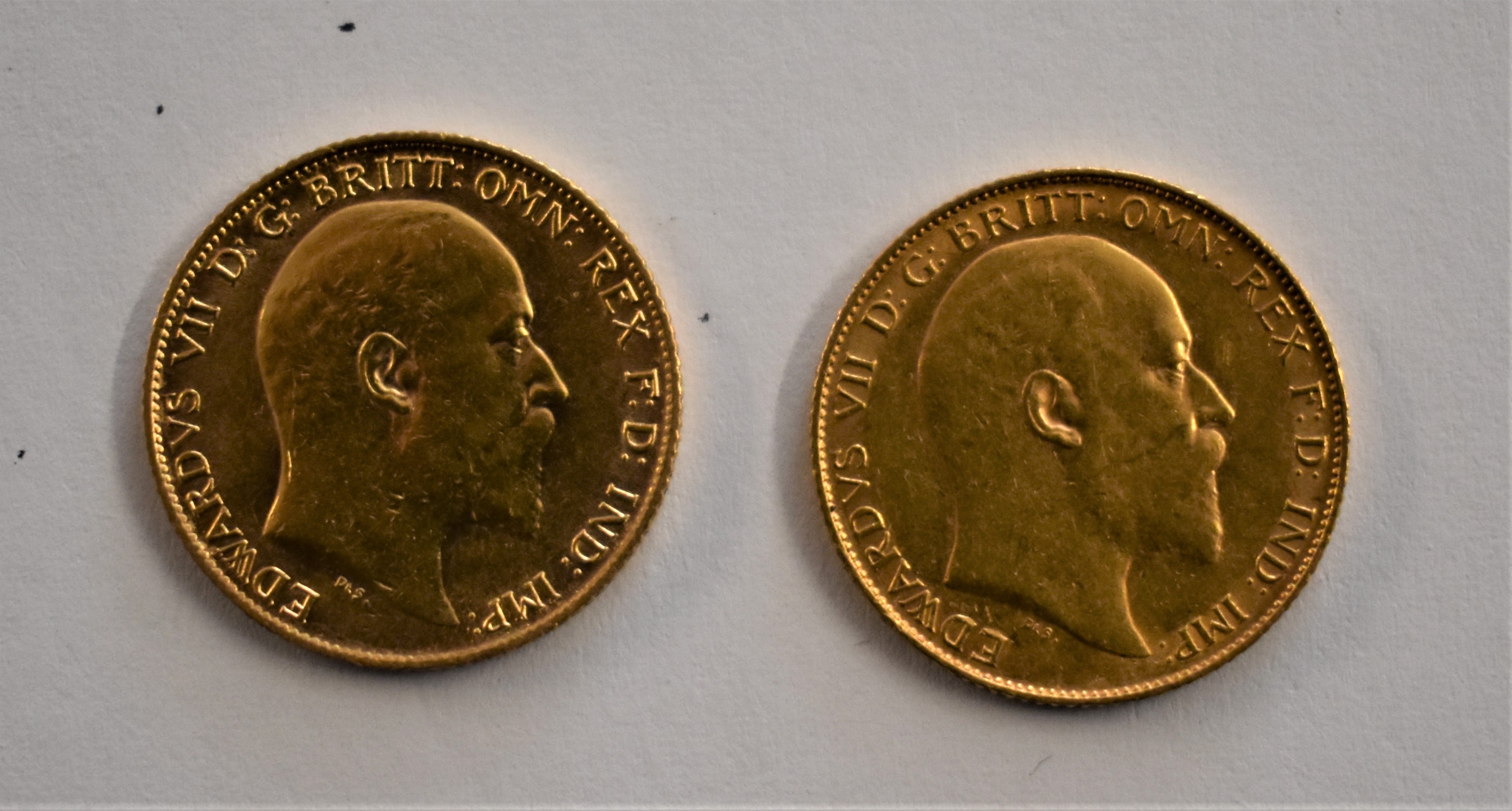 Gold Half Sovereigns 1906 and 1908, EF or better (2)