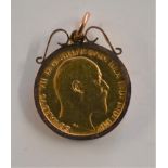 Gold 1910 Half Sovereign in a 9ct holder for a necklace and chain (fine), (5.3 grams)
