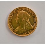 Gold 1895 Victoria old Head Sovereign, AEF