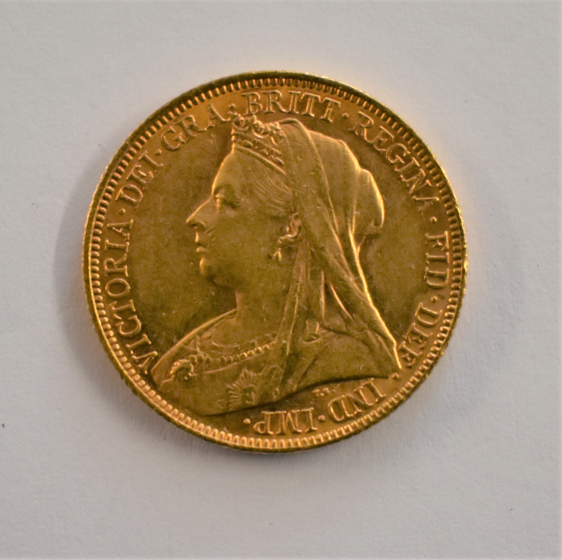 Gold 1900 Victoria old Head Sovereign, GVF