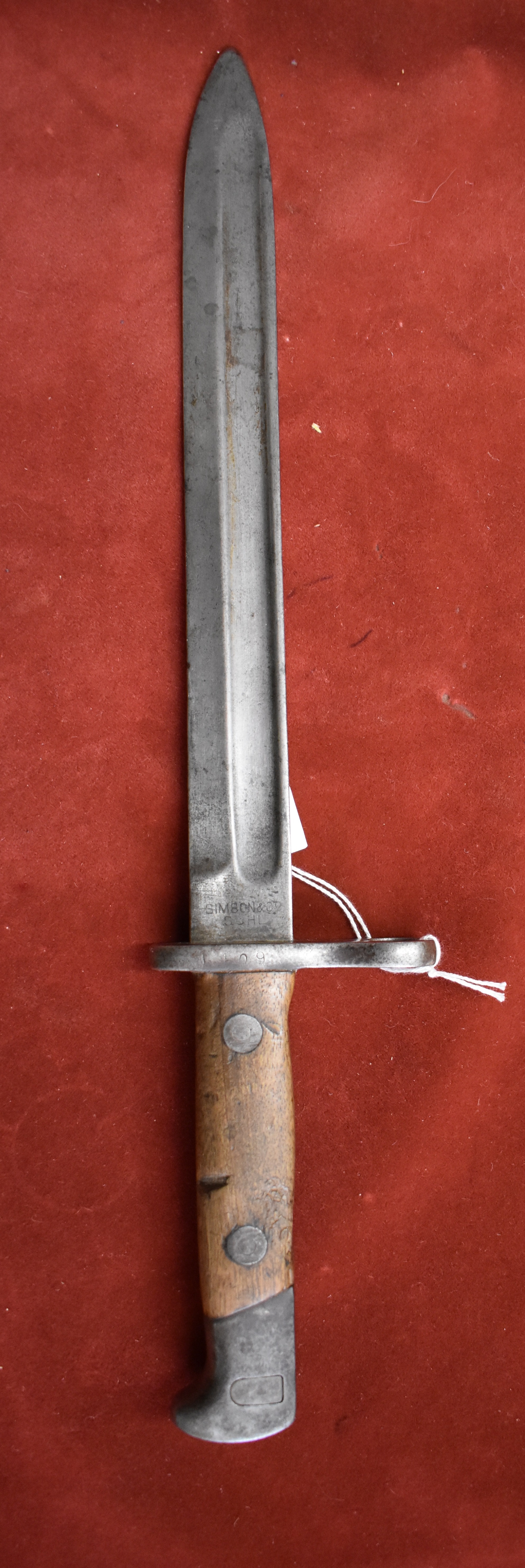 Spanish M1893 Mauser Bayonet, marked on the ricasso 'Simpson & Co, Suhl' and stamped 1409 on the - Image 3 of 3