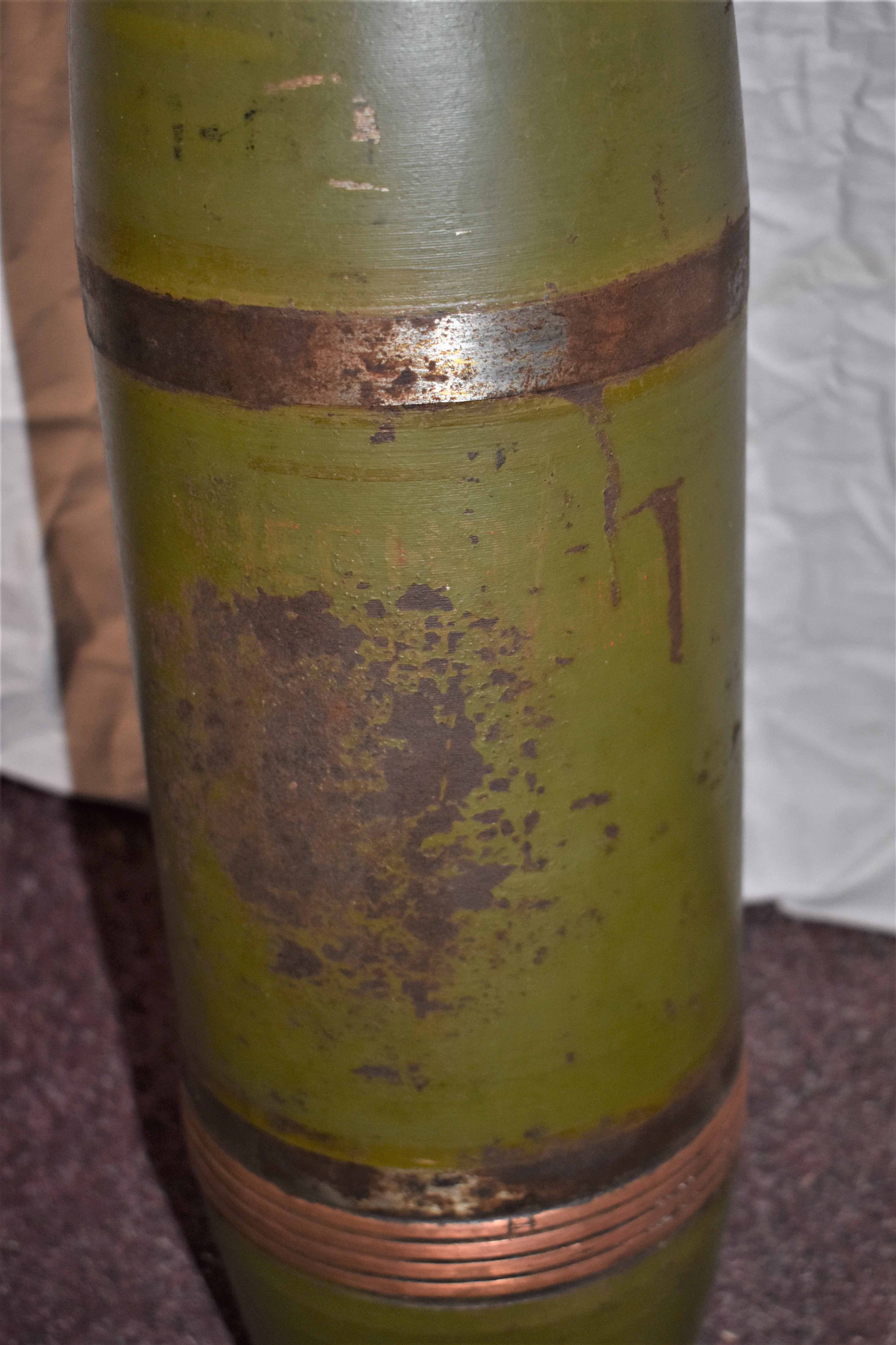 Russian WWII M1937 (M1-20 Howitzer 152mm Soviet Artillery round, Museum quality with near mint paint - Image 4 of 5