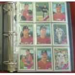 Baseball Cards. A collection in an album in plastics. A very clear lot, Topps etc. White Sox,