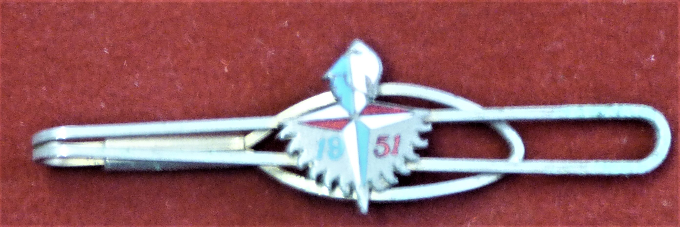 1951 Festival of Britain Tie Pin, (white-metal with enamel) Festival of Britain badge made by