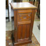 EDWARDIAN BEDSIDE CABINET, walnut single door plinth base cabinet, 15" width