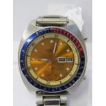 VINTAGE 1970S Seiko Pepsi Pogue chronograph wrist watch with day date aperature, appears in good