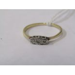 9CT YELLOW GOLD 3 STONE DIAMOND RING, size N/O