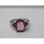 9CT WHITE GOLD PINK TOURMALINE RING, principal cushion cut double facetted pink tourmaline,