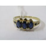 9ct YELLOW GOLD 3 STONE SAPPHIRE RING, 3 principal oval cut sapphires of good deep blue colour,