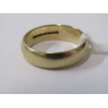 9ct YELLOW GOLD WEDDING BAND, Size 'Q' weight approx 4.6 grms