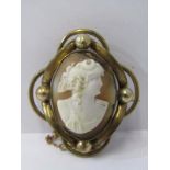 VINTAGE CAMEO BROOCH/PENDANT, In yellow metal